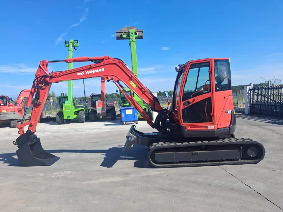 Escavatore Yanmar VIO-80-1A