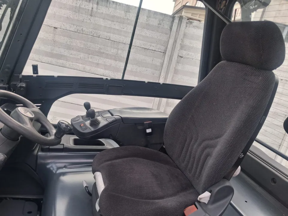 Carrello elevatore elettrico Linde E45HL-01-600, foto 5