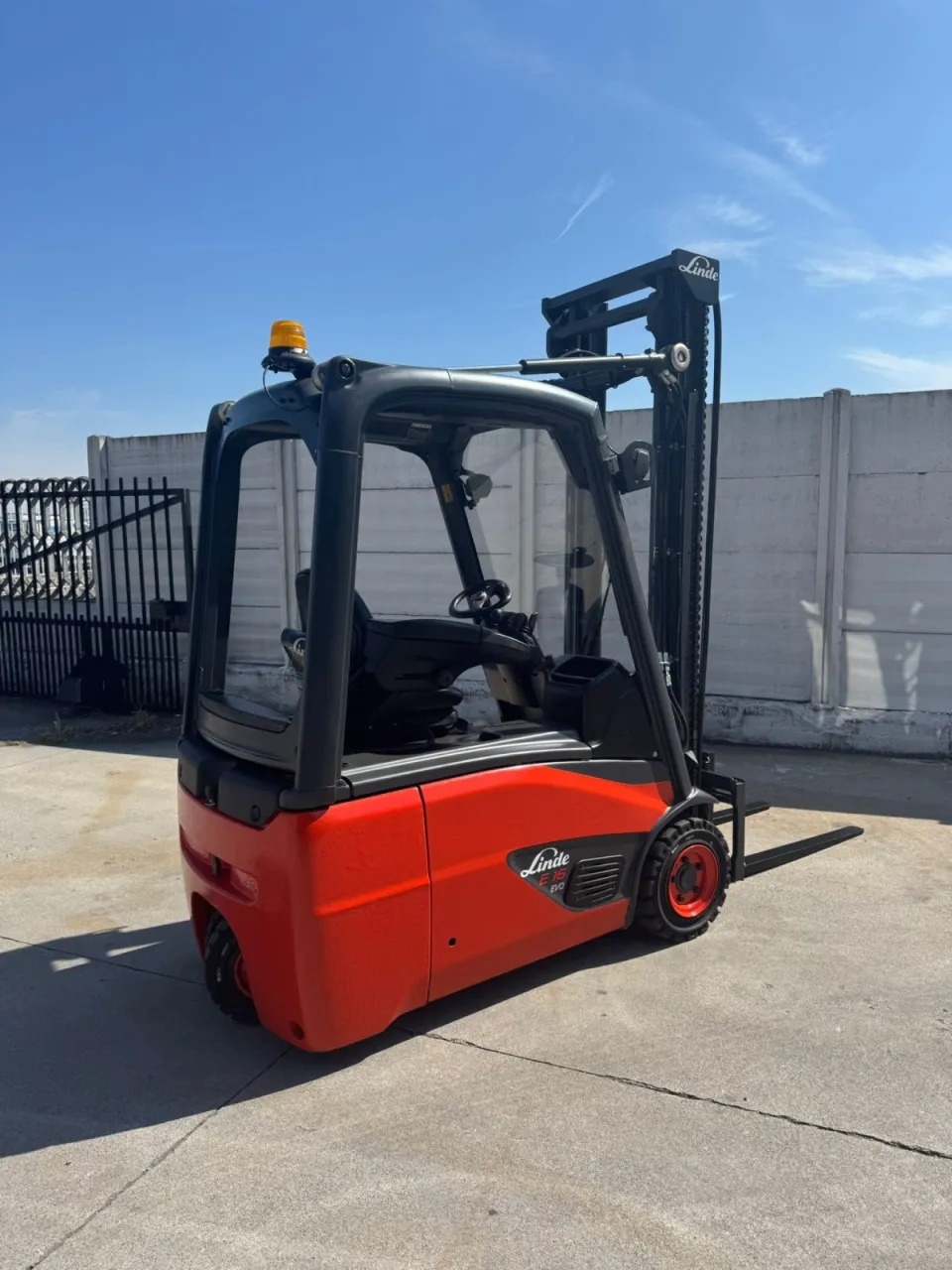 Carrello elevatore elettrico Linde E16, foto 4