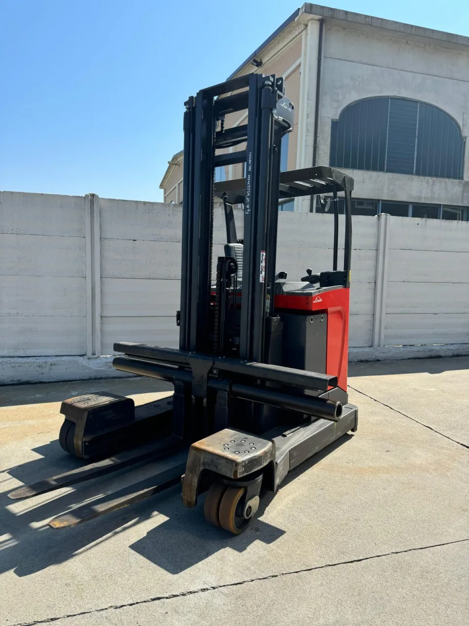 Carrello retrattile Linde R25F