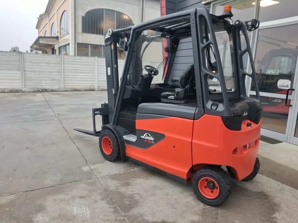 Carrello elevatore elettrico Linde E35, foto 4