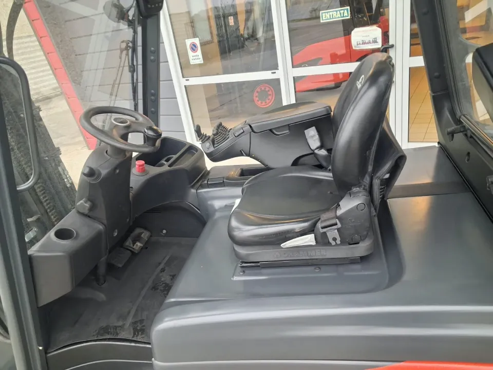Carrello elevatore elettrico Linde E35, foto 5