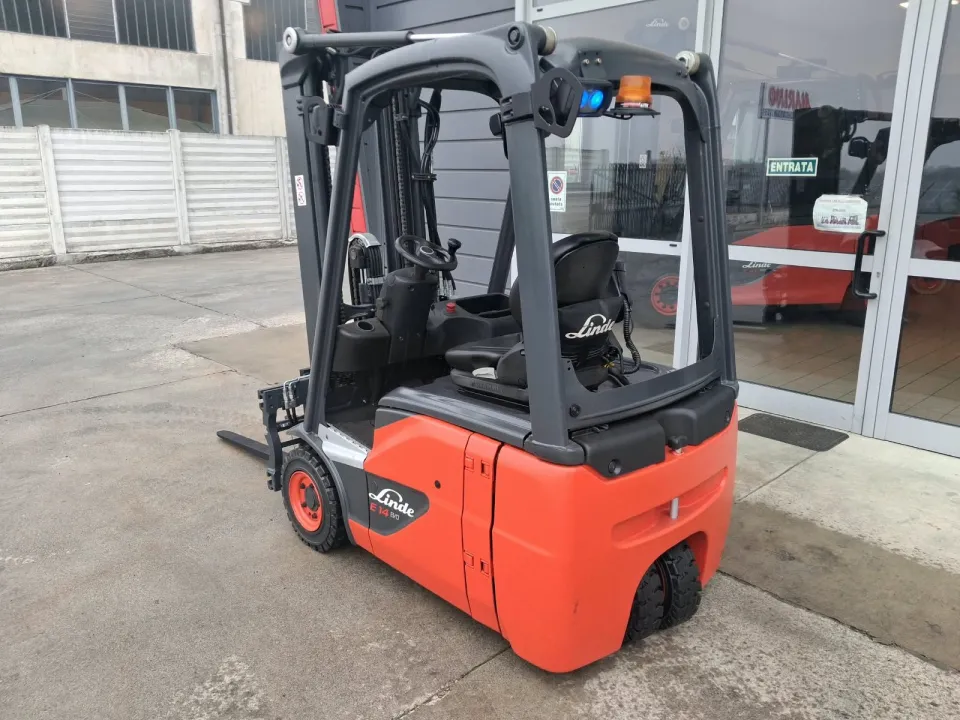 Carrello elevatore elettrico Linde E14, foto 4