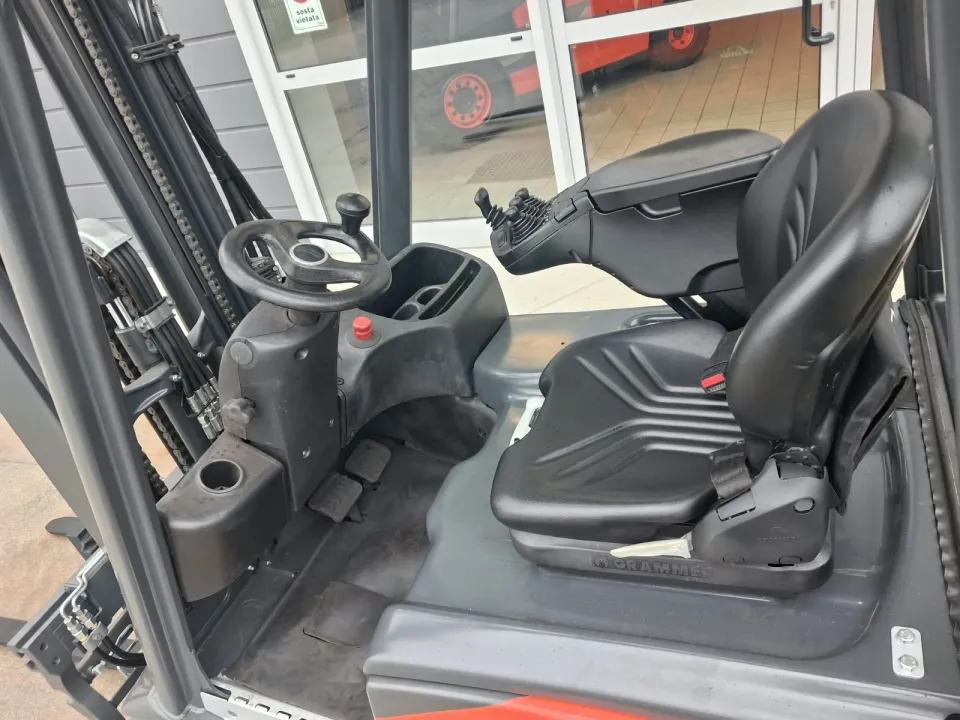 Carrello elevatore elettrico Linde E14, foto 5