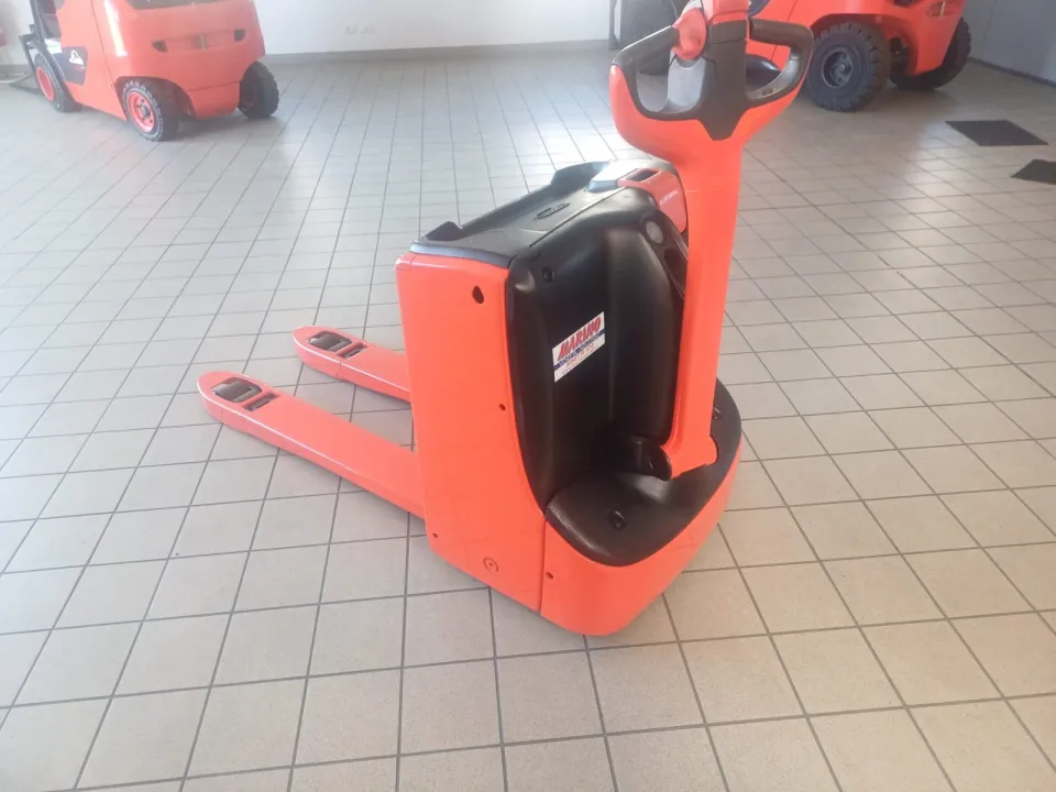 Carrello elevatore elettrico Linde T16