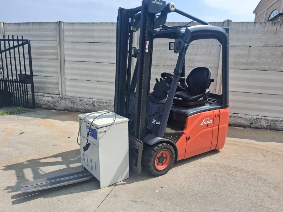 Carrello elevatore elettrico Linde E14
