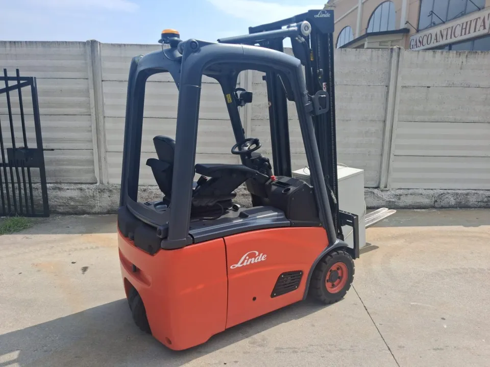 Carrello elevatore elettrico Linde E14, foto 2