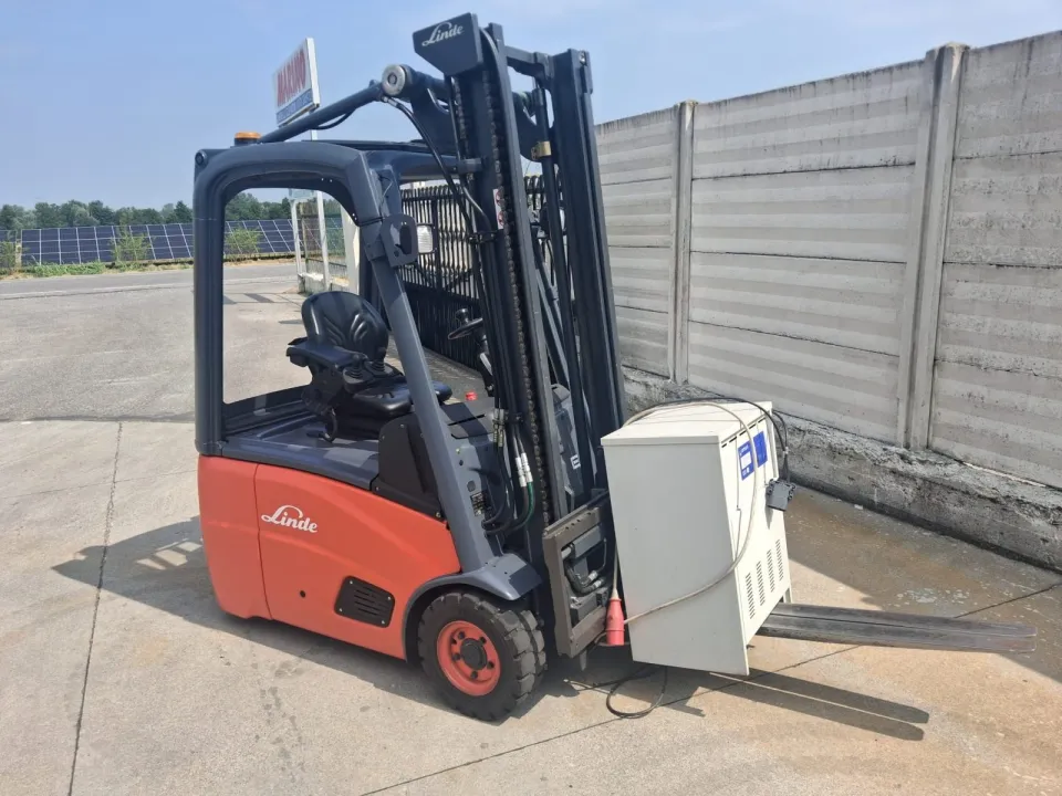 Carrello elevatore elettrico Linde E14, foto 4