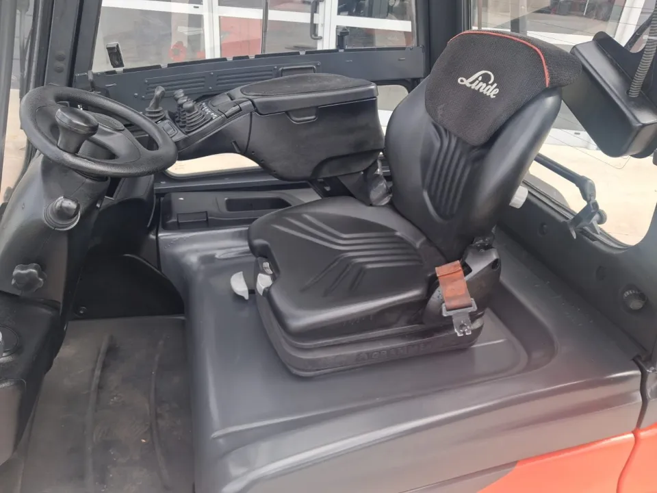 Carrello elevatore elettrico Linde E30, foto 3