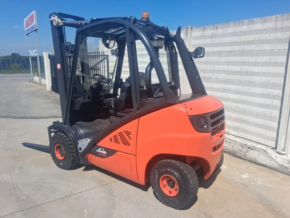 Carrello elevatore diesel Linde H25, foto 5